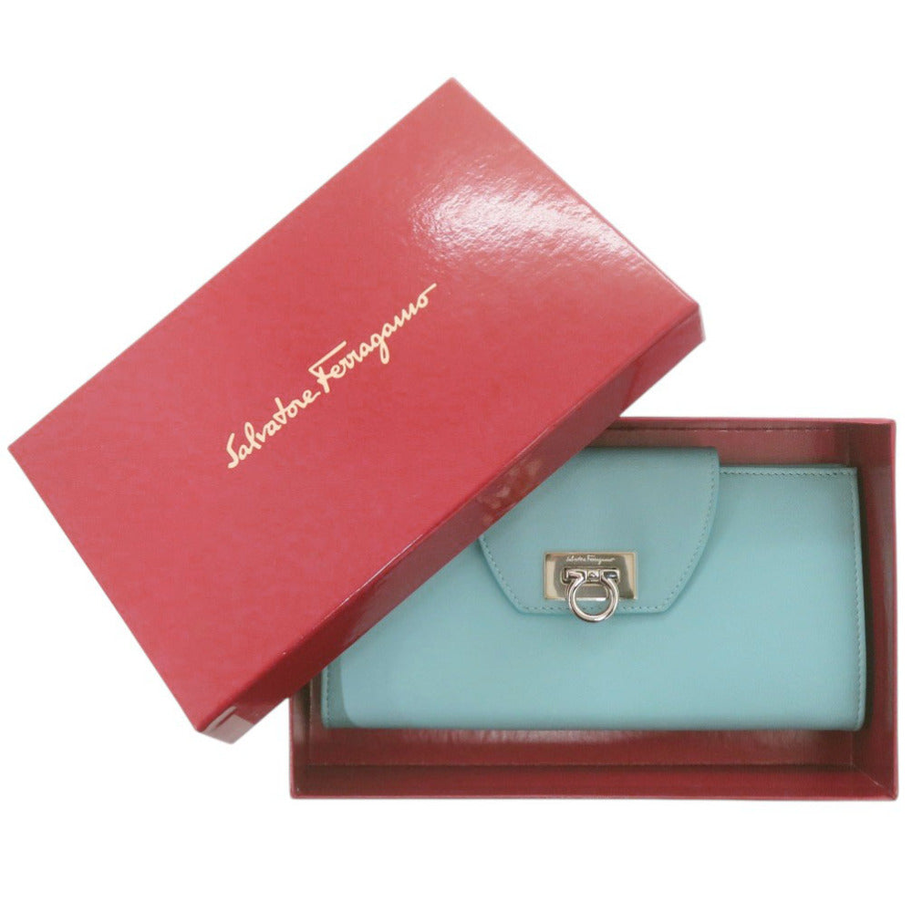 新品同様 サルヴァトーレフェラガモ ガンチーニ レザー ライトブルー 長財布 水色 0924【中古】Salvatore Ferragamo