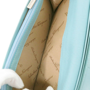 新品同様 サルヴァトーレフェラガモ ガンチーニ レザー ライトブルー 長財布 水色 0924【中古】Salvatore Ferragamo