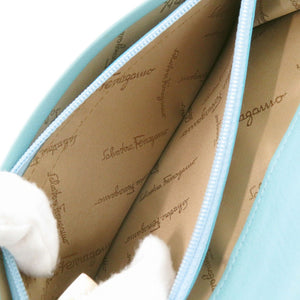 新品同様 サルヴァトーレフェラガモ ガンチーニ レザー ライトブルー 長財布 水色 0924【中古】Salvatore Ferragamo
