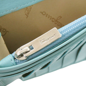 新品同様 サルヴァトーレフェラガモ ガンチーニ レザー ライトブルー 長財布 水色 0924【中古】Salvatore Ferragamo