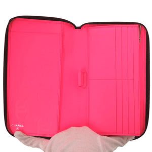 美品 シャネル カンボンライン オーガナイザー ココマーク ラウンドジップラージウォレット シルバー金具 パテントレザー ブラック ネオンピンク ９番台 黒 長財布 1547【中古】CHANEL