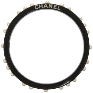美品 シャネル ロゴ フェイクパール プラスチック ブラック 黒 バングル 1736【中古】CHANEL