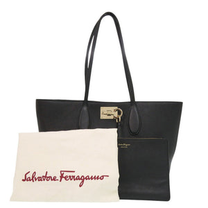 美品 サルヴァトーレフェラガモ ガンチーニ レザー ブラック トートバッグ 黒 0302【中古】Salvatore Ferragamo