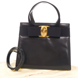 美品 サルヴァトーレフェラガモ ヴァラリボン レザー ネイビー 2WAY ハンドバッグ ショルダーバッグ 0568【中古】Salvatore Ferragamo