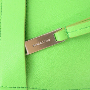新品同様 サルヴァトーレフェラガモ 241390 レザー グリーン クラッチバッグ 緑 0359【中古】Salvatore Ferragamo メンズ