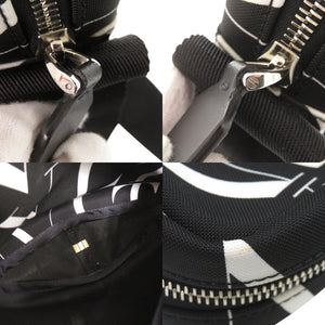 美品 ヴァレンティノ ガラヴァーニ ロゴプリント ナイロン ブラック ホワイト ショルダーバッグ 黒 0362【中古】Valentino Garavani