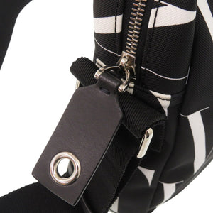 美品 ヴァレンティノ ガラヴァーニ ロゴプリント ナイロン ブラック ホワイト ショルダーバッグ 黒 0362【中古】Valentino Garavani