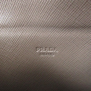 美品 プラダ 1M1175 サフィアーノレザー グラファイト 財布 ドキュメントケース 0380【中古】PRADA
