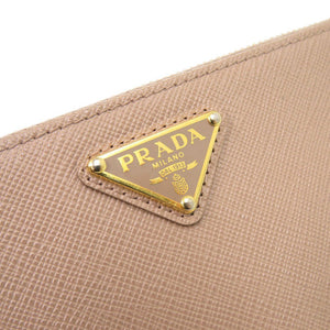 プラダ サフィアーノトライアングル レザー ベージュ フラグメントケース 財布 0574【中古】PRADA
