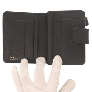 美品 プラダ トライアングルロゴ 1ML018 ナイロン レザー ブラック 二つ折り財布 黒 1000【中古】PRADA