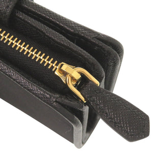 美品 プラダ トライアングルロゴ 1ML018 ナイロン レザー ブラック 二つ折り財布 黒 1000【中古】PRADA
