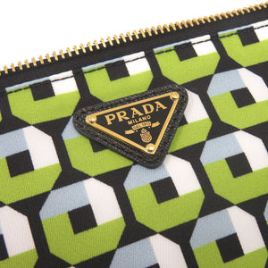 新品同様 プラダ ナイロン グリーン ポーチ 緑 1289【中古】PRADA