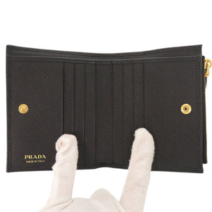 未使用 プラダ サフィアーノ トライアングル 1ML050 レザー ブラック 二つ折り財布 黒 1708【中古】PRADA