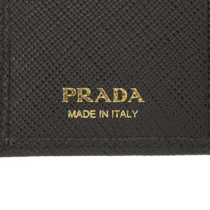 未使用 プラダ サフィアーノ トライアングル 1ML050 レザー ブラック 二つ折り財布 黒 1708【中古】PRADA