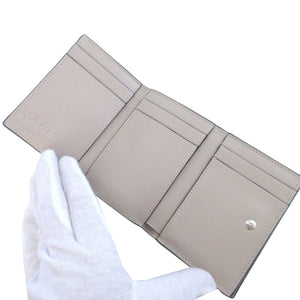新品同様 ロエベ アナグラム トライフォールド レザー グリーン 緑 コンパクトウォレット ３つ折り財布 財布 1565【中古】LOEWE