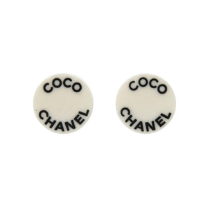 シャネル COCO CHANEL ロゴ プラスチック メタル ホワイト イヤリング 白 07P刻印 0331【中古】CHANEL