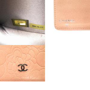 美品 シャネル ココマーク カメリア 11番台 ラムスキン 二つ折り財布 ピンクベージュ 0470【中古】CHANEL