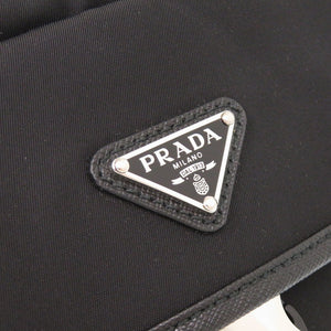 新品同様 プラダ トライアングルロゴ 2NH011 ナイロン ブラック クラッチバッグ セカンドバッグ 黒 0503【中古】PRADA