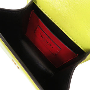 美品 ヴァレンティノ ガラヴァーニ Vスリング レザー イエロー ショルダーバッグ 0600【中古】Valentino Garavani