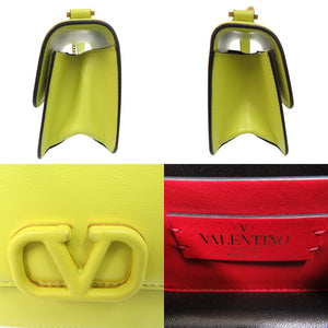 美品 ヴァレンティノ ガラヴァーニ Vスリング レザー イエロー ショルダーバッグ 0600【中古】Valentino Garavani