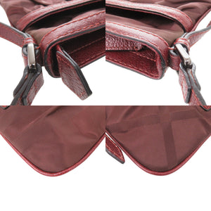 美品 バーバリー
 チェック柄 ショルダーバッグ
 ナイロン/レザー ボルドー 0652
【中古】BURBERRY レディース