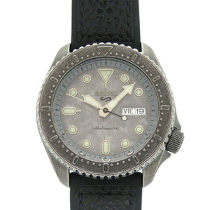 新品同様 セイコー 5スポーツ 4R36-09A0 SS グレー 自動巻き 腕時計 0769【中古】SEIKO
