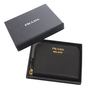 未使用 プラダ サフィアーノ トライアングルロゴチャーム ブラック コインケース 黒 1052【中古】PRADA