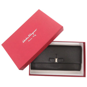 美品 サルヴァトーレフェラガモ ヴァラリボン IR-22A994 レザー ブラック 長財布 黒 1258【中古】Salvatore Ferragamo