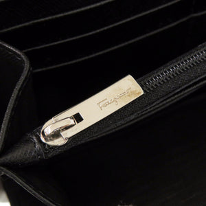 美品 サルヴァトーレフェラガモ ヴァラリボン IR-22A994 レザー ブラック 長財布 黒 1258【中古】Salvatore Ferragamo