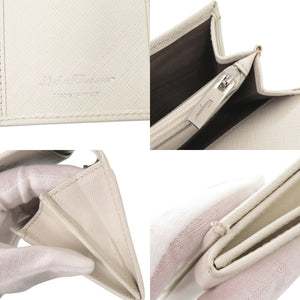 美品 サルヴァトーレフェラガモ ガンチーニ レザー ホワイト 長財布 1310【中古】Salvatore Ferragamo