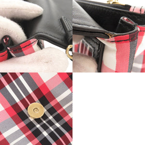 美品 バーバリー チェック柄 ナイロン レザー レッド ブラック ホワイト ショルダーバッグ 1579【中古】BURBERRY