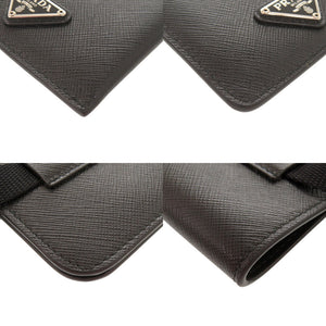 新品同様 プラダ トライアングルロゴ サフィアーノ ブラック フォンケース ネックポーチ 黒 0415【中古】PRADA
