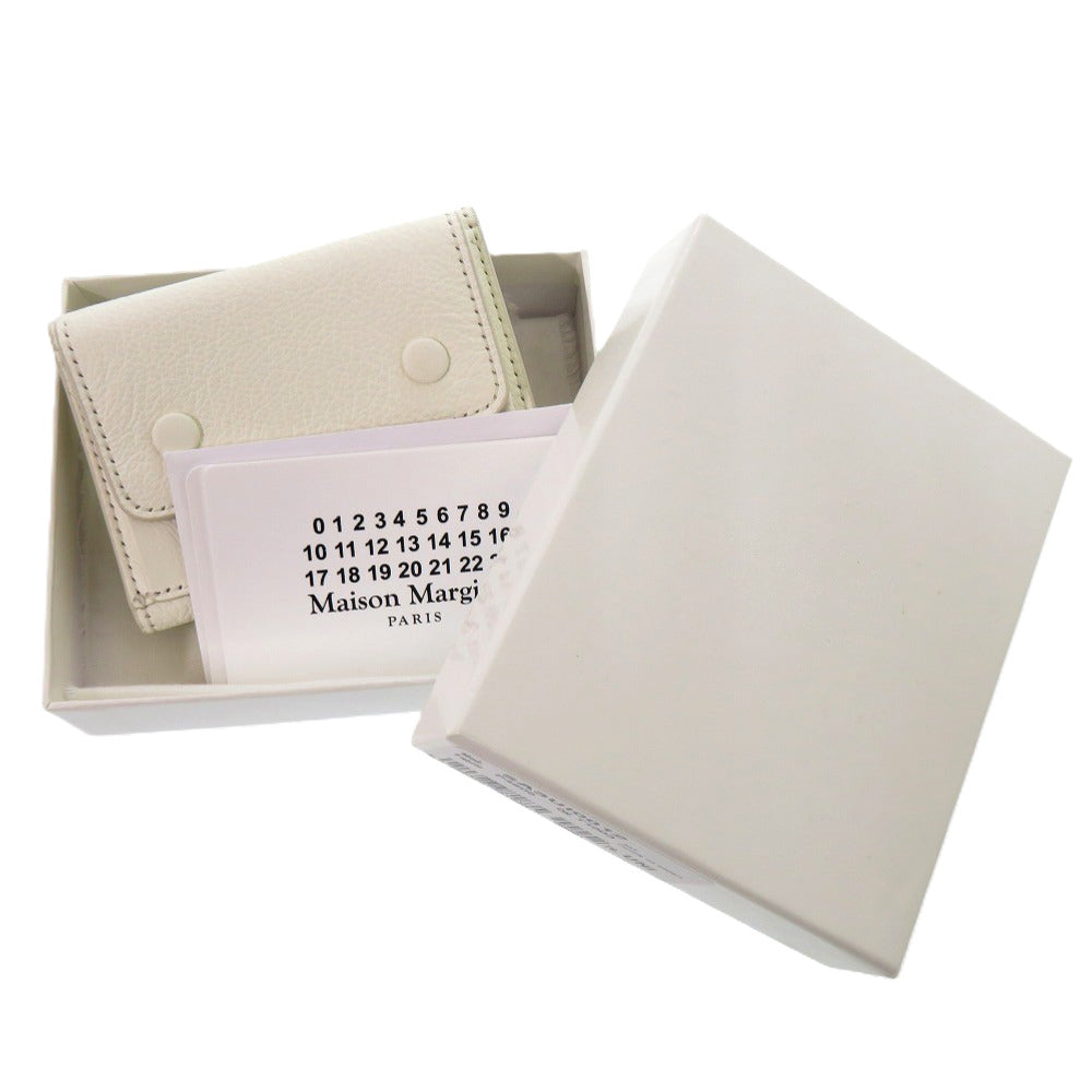 新品同様 メゾン マルジェラ 4ステッチ SA3UI0012T1003 三つ折り財布 レザー ホワイト 0480【中古】Maison Margiela