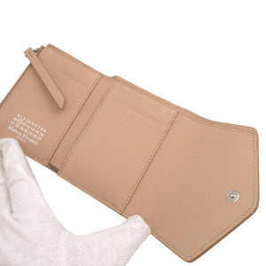 新品同様 マルタンマルジェラ S56UI0136 レザー ベージュ 3つ折り財布 財布 0481【中古】Maison Margiela