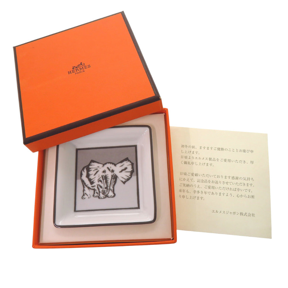 未使用 エルメス 皿 スクエアプレート 象 Hommage à l'Afrique ポーセリン ホワイト 0785【中古】HERMES