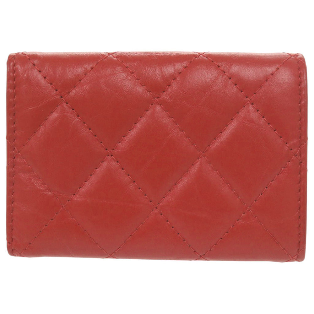 新品同様 シャネル 2.55 コンパクトウォレット レザー 26番台 レッド 三つ折り財布 赤 0935【中古】CHANEL