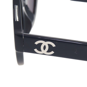 新品同様 シャネル × ファレル ウィリアムス 19SS ココマーク 71314A プラスチック ネイビー 1657【中古】CHANEL
