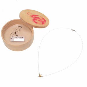 新品同様 ライオンハート K10YG/K10WG ダイヤ スター ネックレス ダイヤモンド ゴールド ペンダント アクセサリー 0510【中古】LION HEART