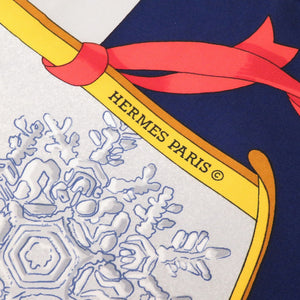 美品 エルメス カレ90 Neige d'Antan 去年の雪 シルク ホワイト スカーフ 白 紺 0037 【中古】 HERMES