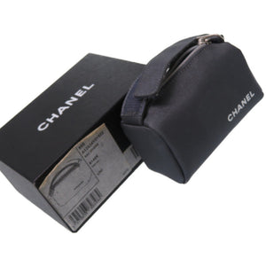 新品同様 シャネル ナイロン ポーチ ヴィンテージ 5番台 グレー 0047【中古】CHANEL