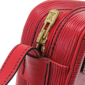 ルイ ヴィトン エピ ジュヌフィーユ カスティリアンレッド M52157 ショルダーバッグ バッグ LV 0149 【中古】 LOUIS VUITTON