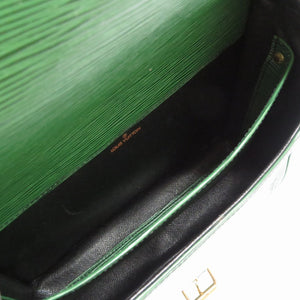 ルイ ヴィトン エピ カルトシエール ボルネオグリーン M52244 ショルダーバッグ バッグ 緑 LV 0152 【中古】 LOUIS VUITTON