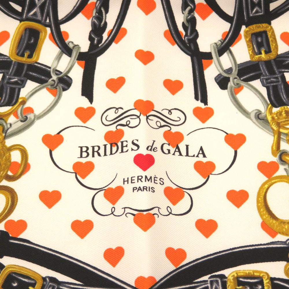 新品同様 エルメス カレ45 Brides de Gala LOVE ブリッド ドゥ ガラ ラヴ シルク ブラック ホワイト ブルー オレンジ スカーフ 0098 【中古】 HERMES