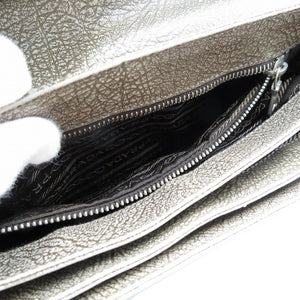 プラダ レザー グレー シルバー金具 ショルダーバッグ レディース0052【中古】PRADA