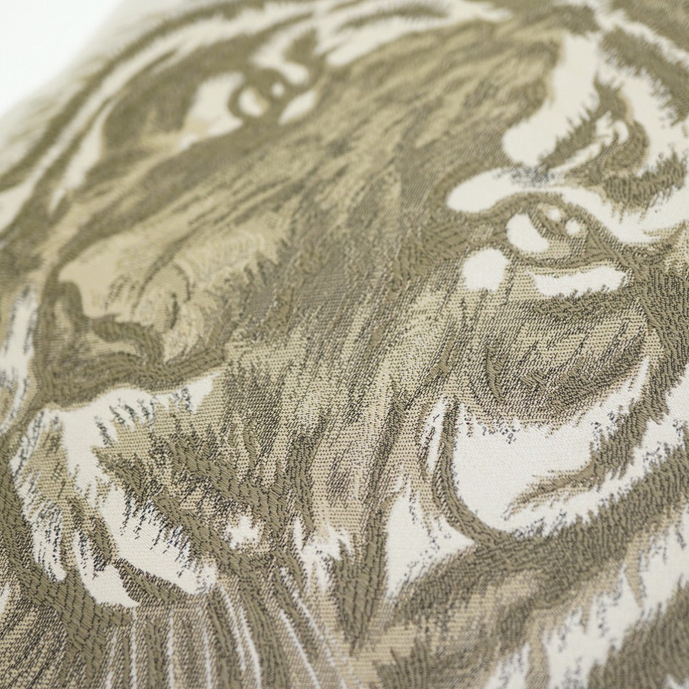 エルメス 虎 刺繍 クッション タイガー セリエボタン 48cm×48cm トラ 0019【中古】HERMES