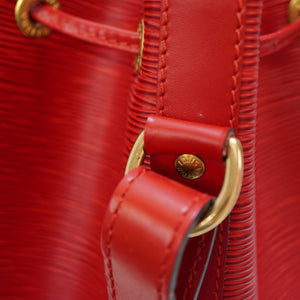 新品同様 ルイヴィトン エピ プチノエ M44107 ショルダーバッグ カスティリアンレッド 赤 LV 0021【中古】LOUIS VUITTON