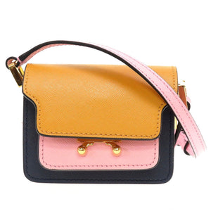 新品同様 マル二 トランク ナノ SBMP0079U1 レザー ピンク キャメル ショルダーバッグ 0003【中古】MARNI