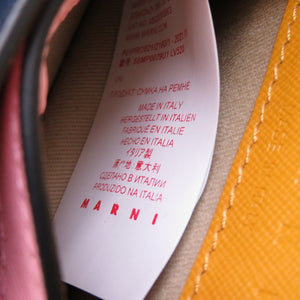 新品同様 マル二 トランク ナノ SBMP0079U1 レザー ピンク キャメル ショルダーバッグ 0003【中古】MARNI