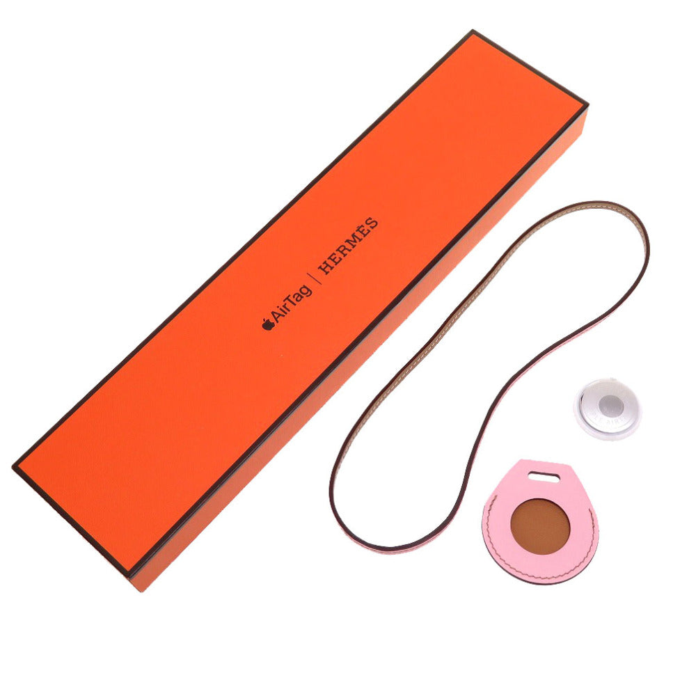 未使用 エルメス × Apple エアタグ Air Tag ローズサクラ チャイ キーホルダー バッグチャーム 0040 【中古】 HERMES