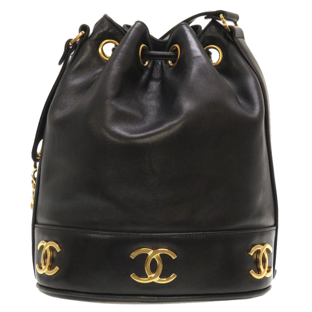 美品 シャネル レザー ブラック 巾着 2番台 ゴールドチェーン ショルダーバッグ バッグ 黒 0069 【中古】 CHANEL